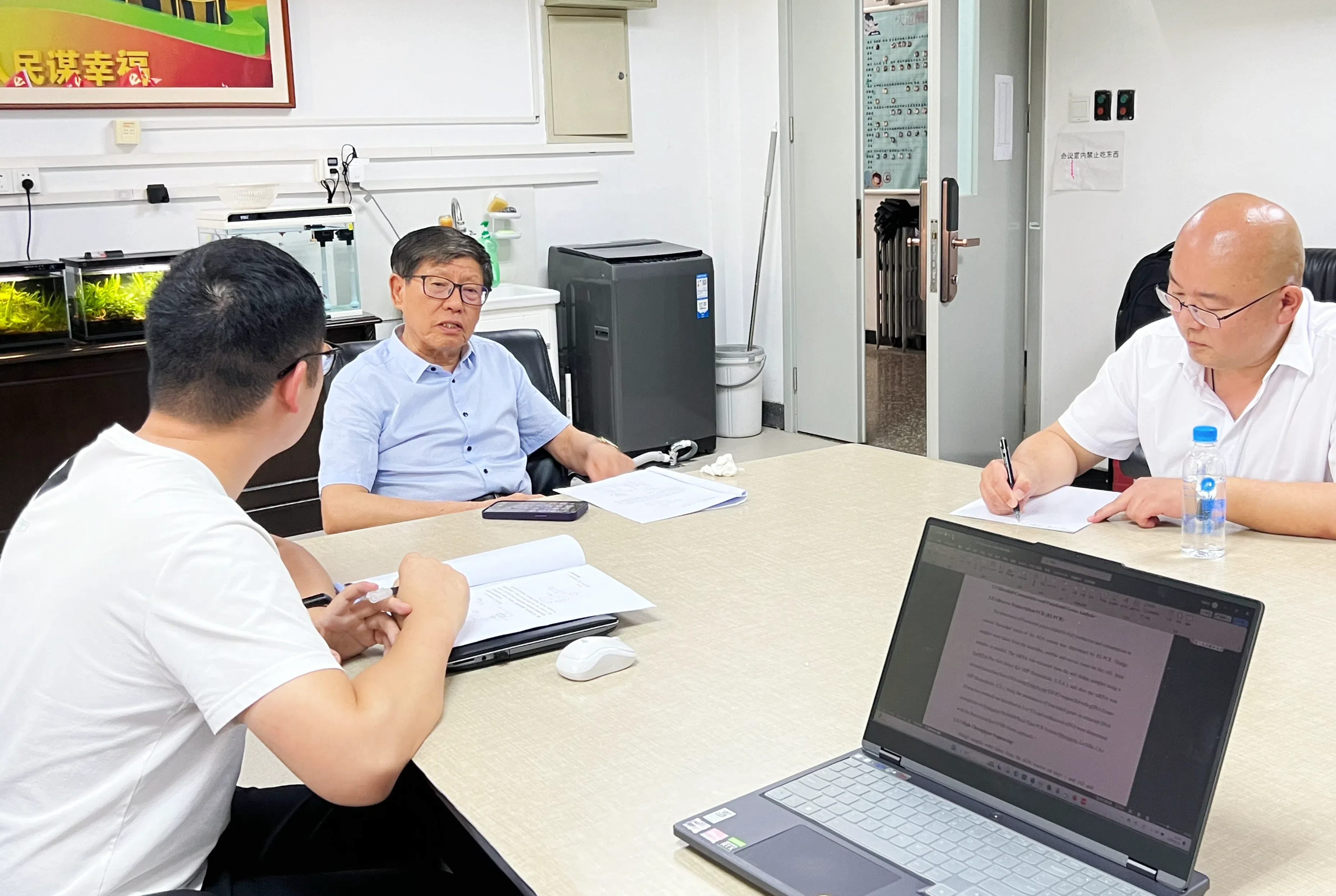 7685f41a0dc7fedcd17f91e79ac156b.jpg 7685f41a0dc7fedcd17f91e79ac156b.jpg